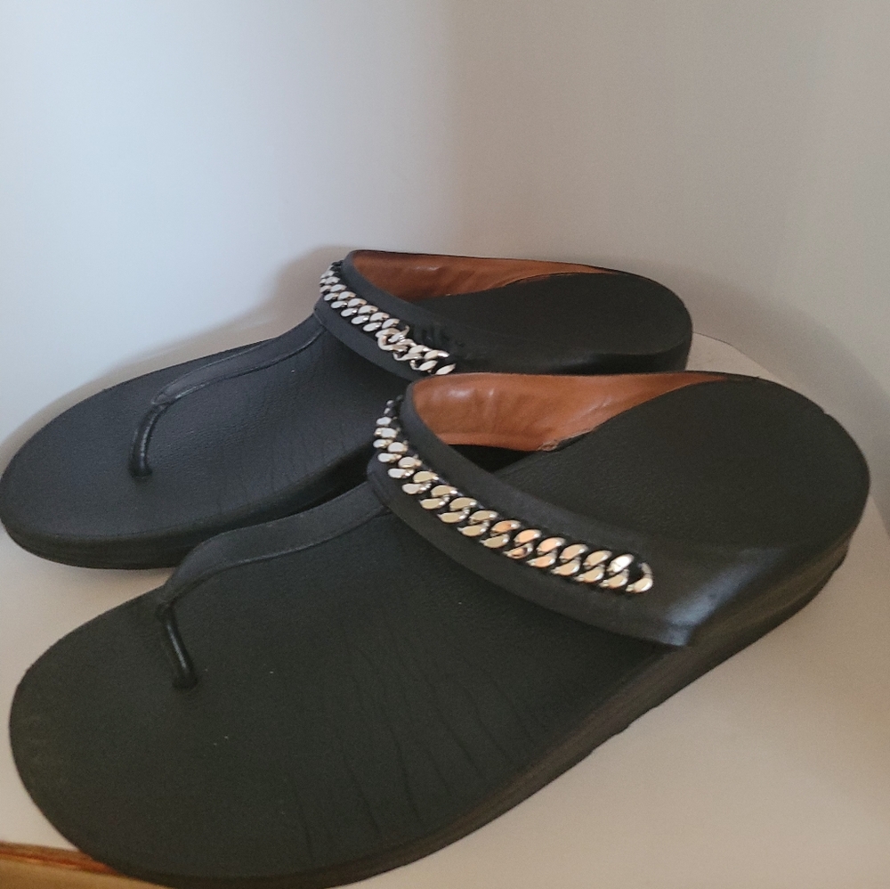 Fitflop Black Fino Chain thong flipflop comfort sandals Size 10 Leather